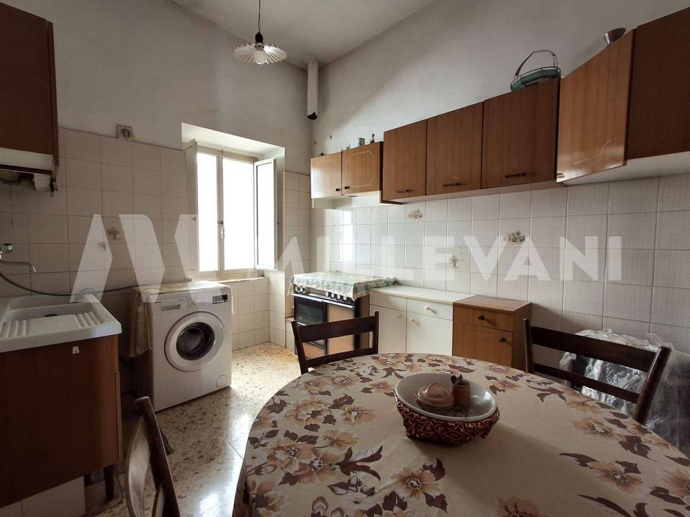 casa indipendente in vendita a Modica in zona Modica Bassa