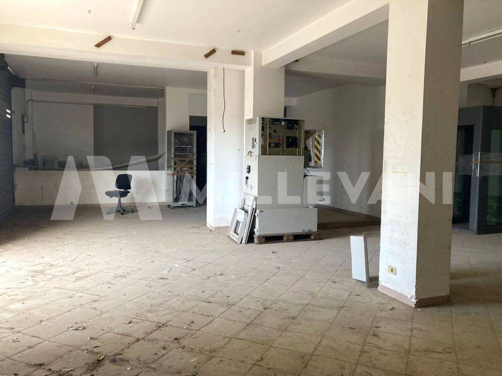 locale commerciale in vendita a Modica in zona Modica Alta