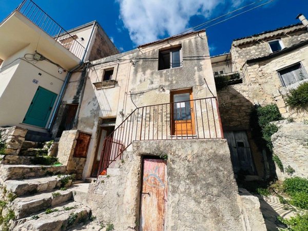 appartamento in vendita a Modica in zona Modica Alta