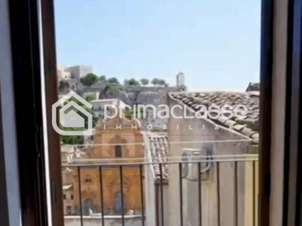 casa indipendente in vendita a Modica in zona Modica Bassa