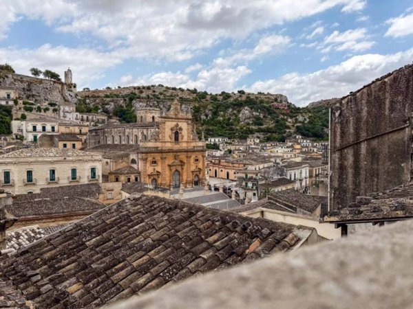 casa indipendente in vendita a Modica in zona Modica Bassa