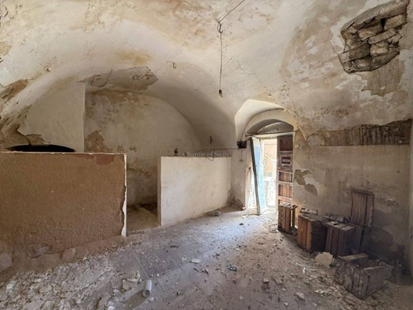 casa indipendente in vendita a Modica in zona Modica Bassa