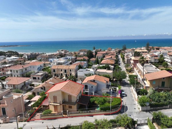 casa indipendente in vendita a Modica in zona Marina di Modica