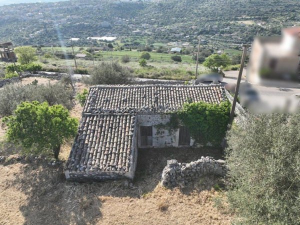 casa indipendente in vendita a Modica