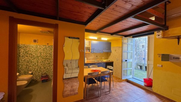 casa indipendente in vendita a Modica in zona Modica Alta