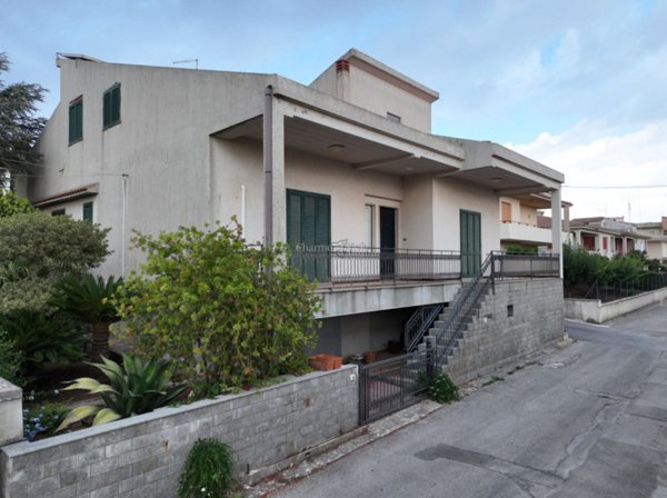 casa indipendente in vendita a Modica in zona Sacro Cuore