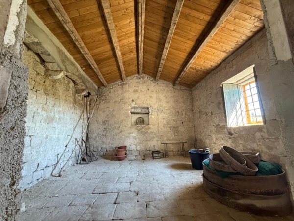 casa indipendente in vendita a Modica in zona Frigintini