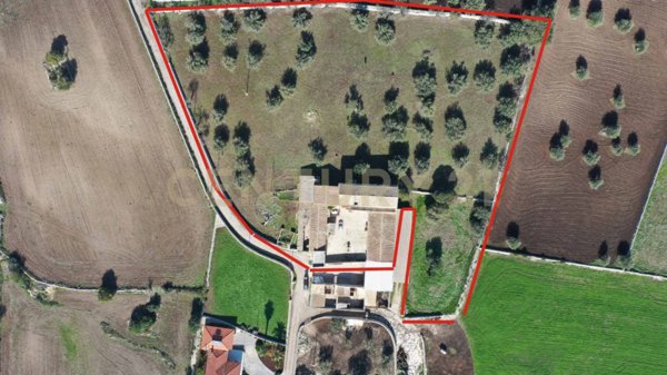 casa indipendente in vendita a Modica