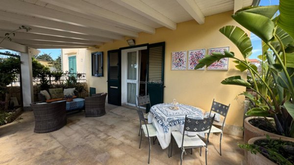 casa indipendente in vendita a Modica in zona Marina di Modica