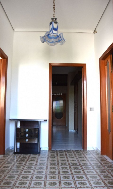 casa indipendente in vendita a Modica in zona Sacro Cuore