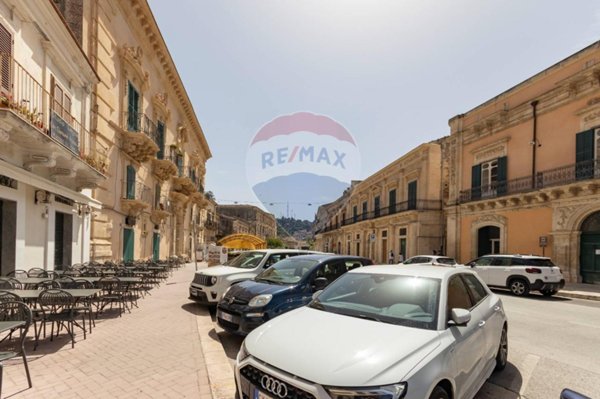 casa indipendente in vendita a Modica in zona Modica Bassa