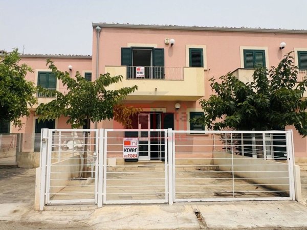 casa indipendente in vendita a Modica in zona Marina di Modica