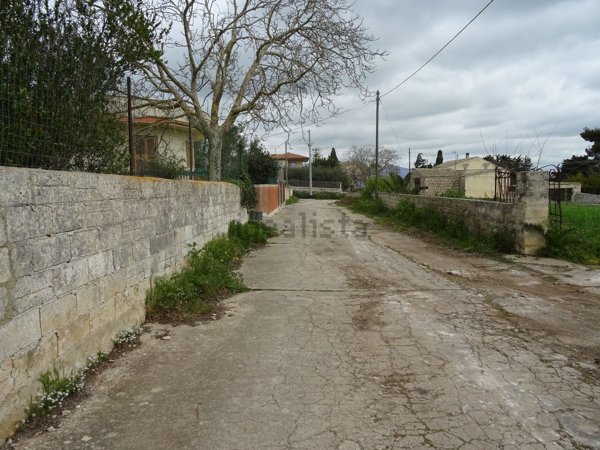terreno edificabile in vendita a Modica