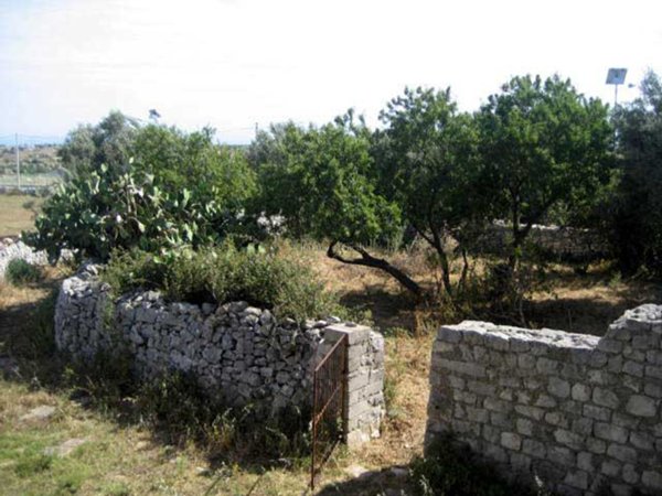 casa indipendente in vendita a Modica