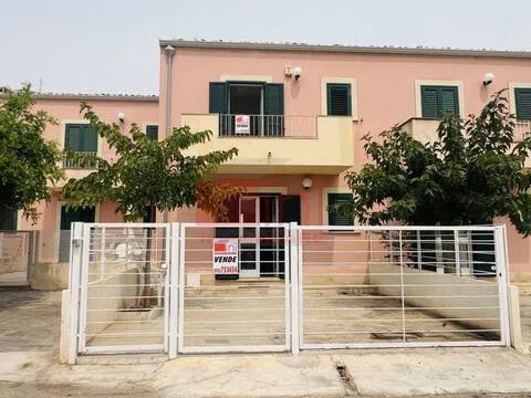 casa indipendente in vendita a Modica in zona Marina di Modica