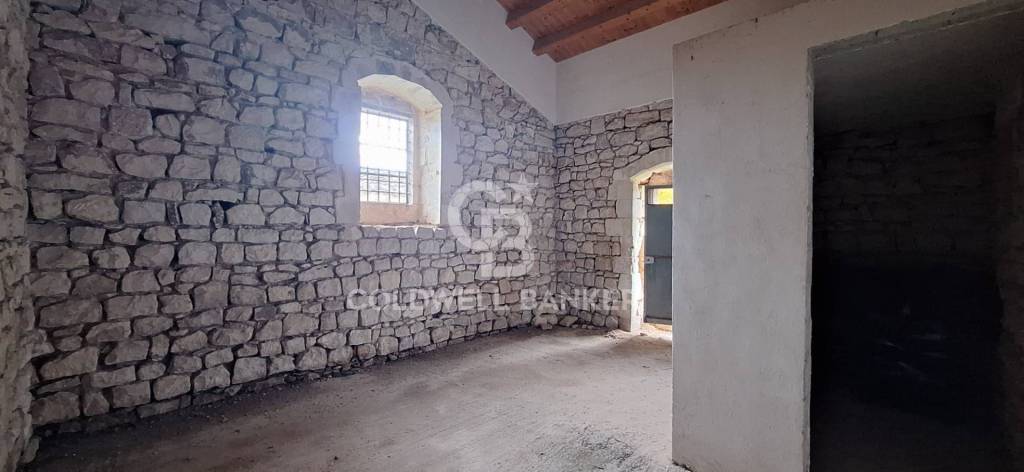 casa indipendente in vendita a Modica