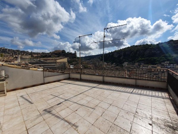 casa indipendente in vendita a Modica in zona Sacro Cuore