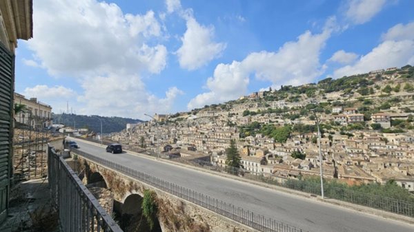 appartamento in vendita a Modica in zona Modica Bassa