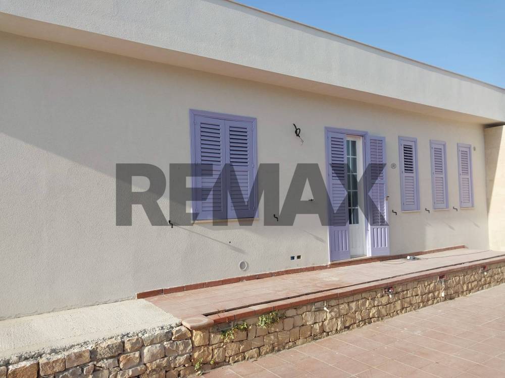 casa indipendente in vendita a Modica
