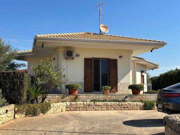 casa indipendente in vendita a Modica in zona Marina di Modica