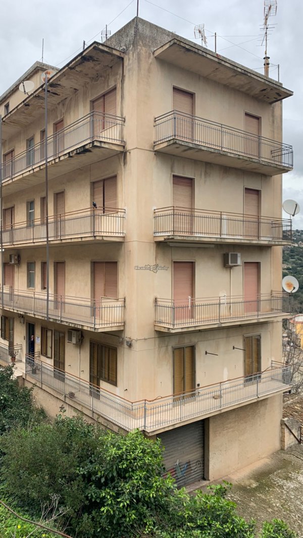 appartamento in vendita a Modica in zona Modica Alta