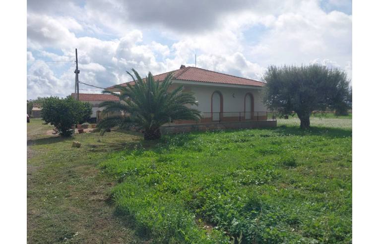 casa indipendente in vendita a Modica