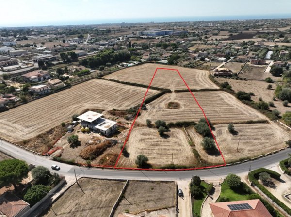 casa indipendente in vendita a Modica