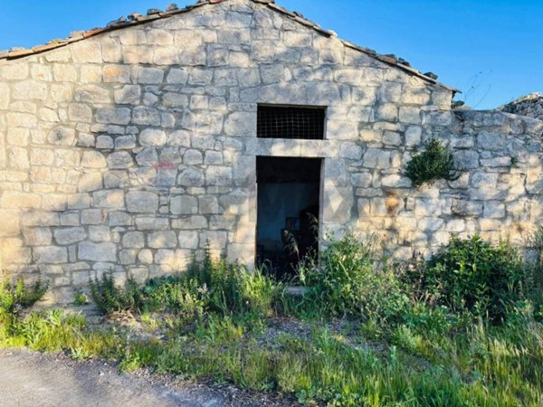 terreno in vendita a Modica