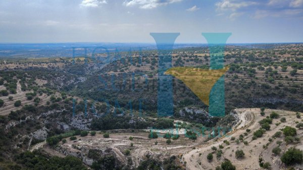 terreno in vendita a Modica in zona Sacro Cuore