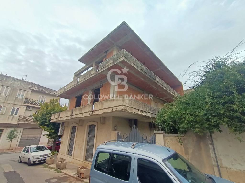 casa indipendente in vendita a Modica in zona Modica Alta