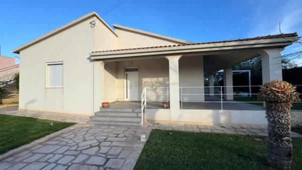 casa indipendente in vendita a Modica in zona Marina di Modica