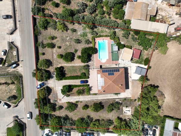 casa indipendente in vendita a Modica