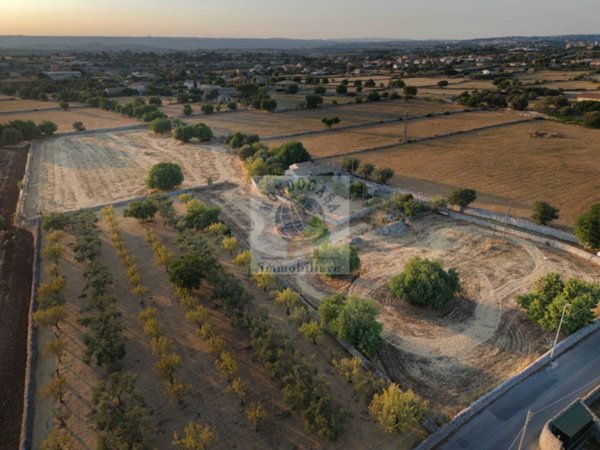 casa indipendente in vendita a Modica in zona Sacro Cuore