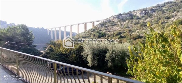 appartamento in vendita a Modica in zona Modica Bassa