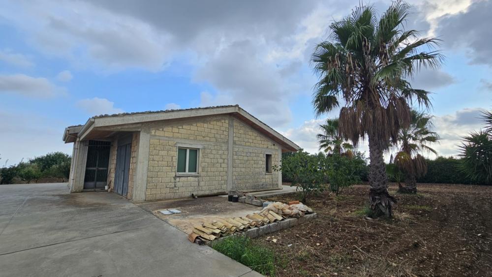 intera palazzina in vendita a Modica