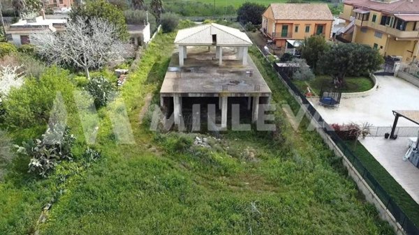 casa indipendente in vendita a Modica