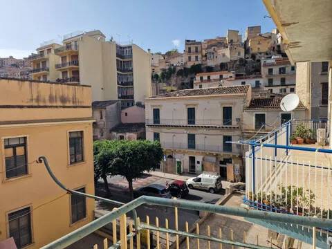 appartamento in vendita a Modica in zona Modica Bassa