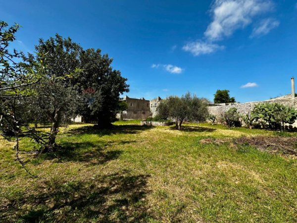 casa indipendente in vendita a Modica