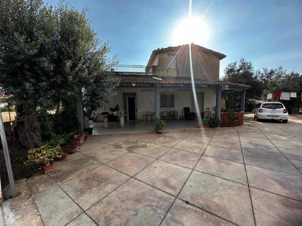 casa indipendente in vendita a Modica in zona Marina di Modica