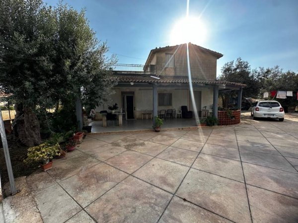 casa indipendente in vendita a Modica in zona Marina di Modica