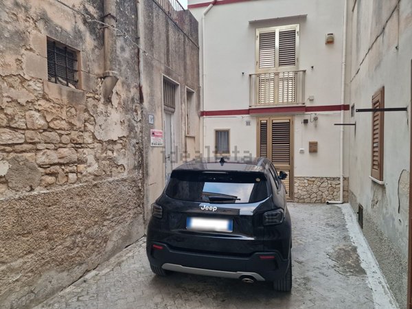 casa indipendente in vendita a Modica in zona Modica Alta