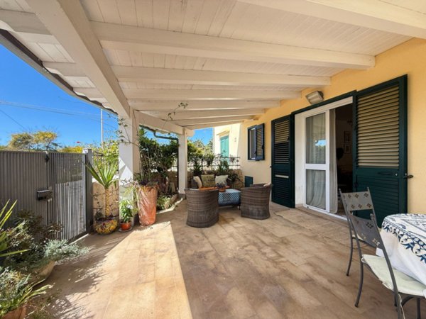 casa indipendente in vendita a Modica in zona Marina di Modica