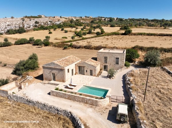 casa indipendente in vendita a Modica
