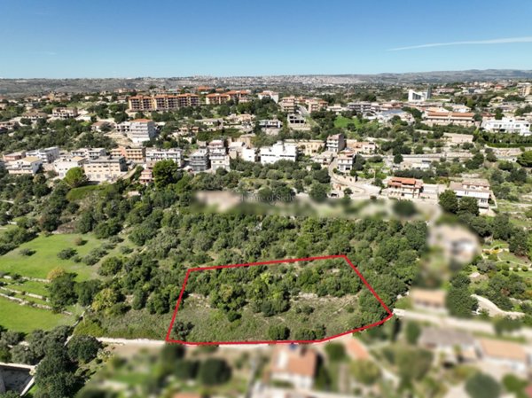 casa indipendente in vendita a Modica in zona Modica Alta