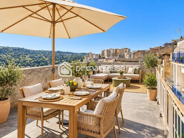 casa indipendente in vendita a Modica in zona Modica Alta