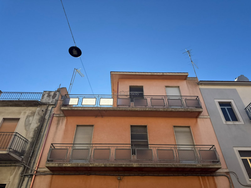 appartamento in vendita a Modica in zona Modica Alta