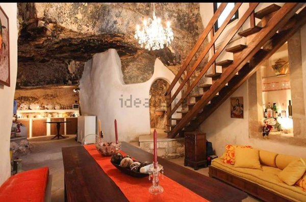 casa indipendente in vendita a Modica in zona Modica Bassa