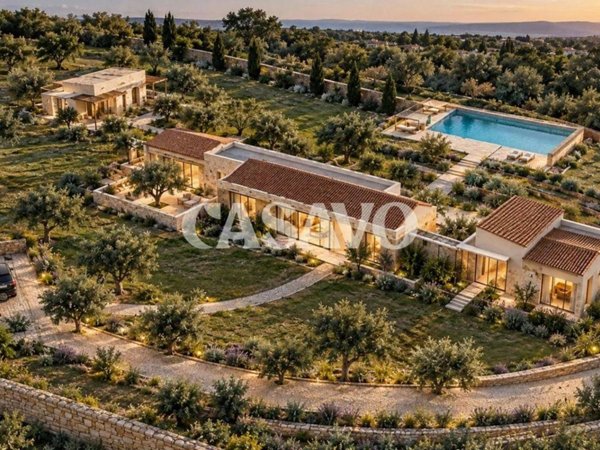 casa indipendente in vendita a Modica