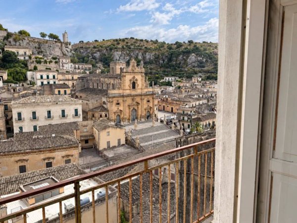 casa indipendente in vendita a Modica in zona Modica Bassa