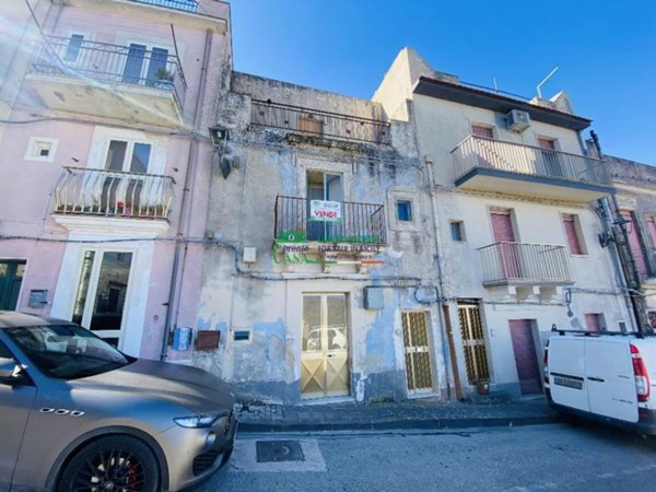 casa indipendente in vendita a Monterosso Almo